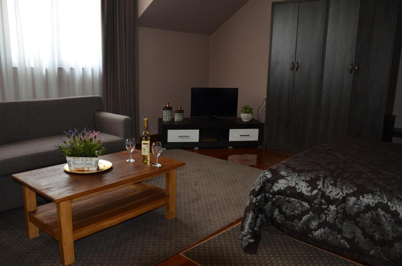 Hotel Moja Carda Temerin Екстериор снимка
