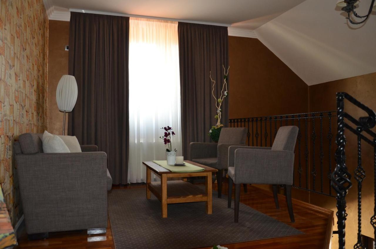 Hotel Moja Carda Temerin Екстериор снимка